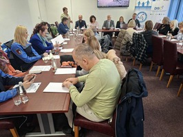 Snimak učesnika okruglog stola o asistivnim tehnologijama